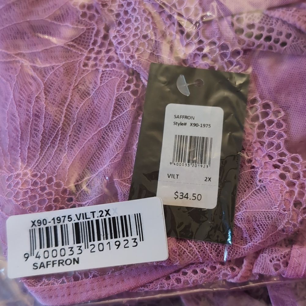 Frederick’s of Hollywood Saffron Floral Lace Teddy NWT - Picture 7 of 7